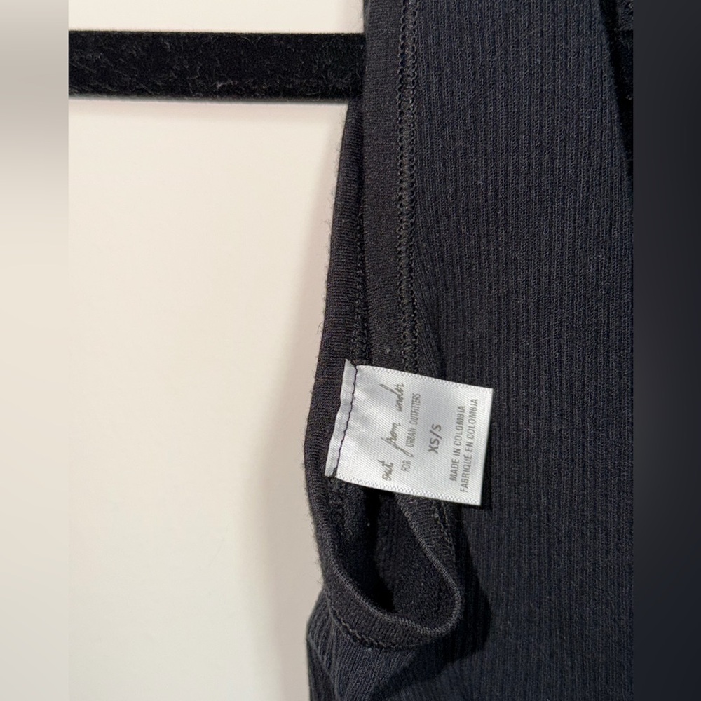 Urban outfitters front twist ribbed tank top - Picture 4 of 4